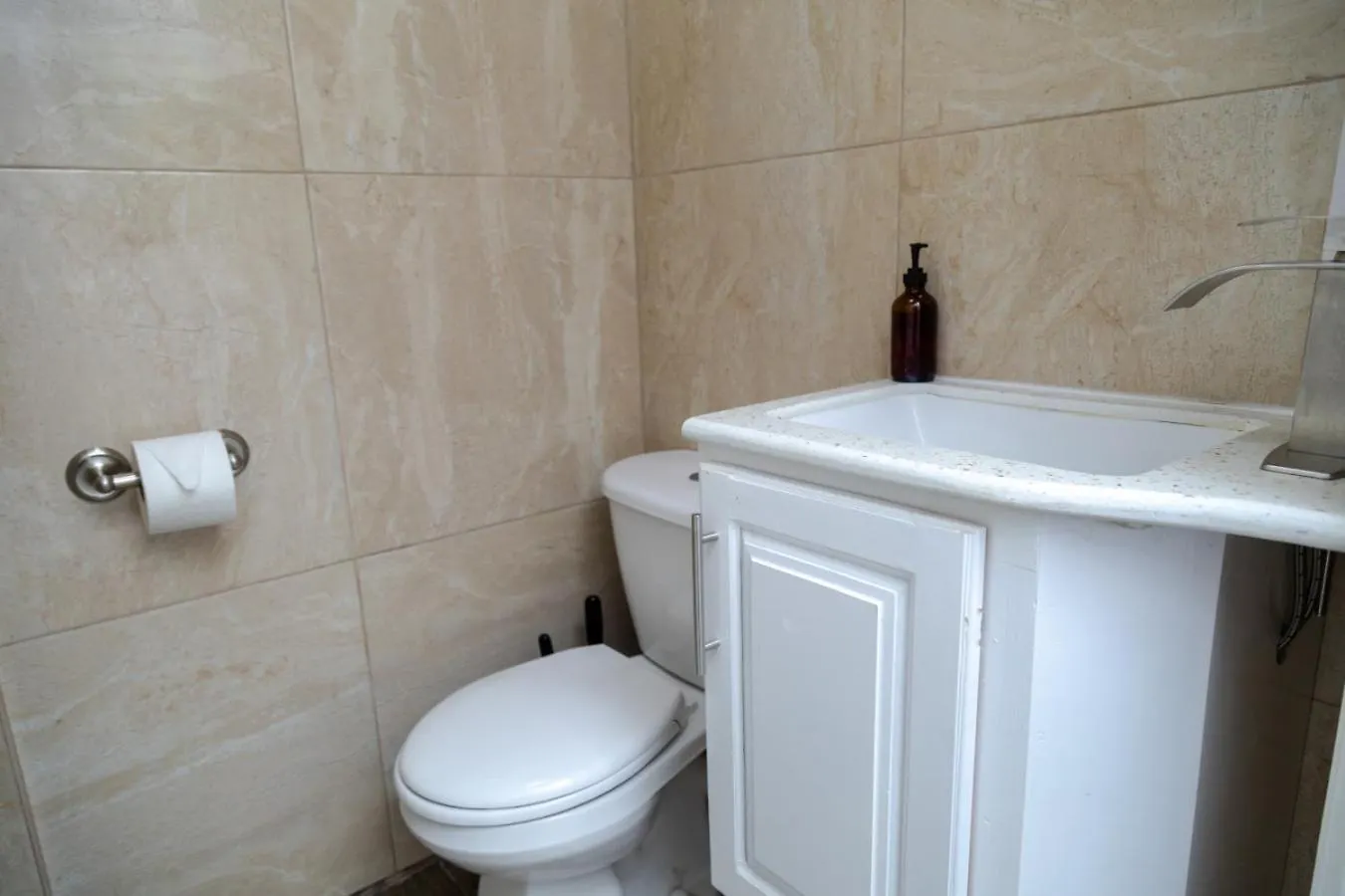 Sea And Summit Suite #2 Roseau 0*,  Dominica